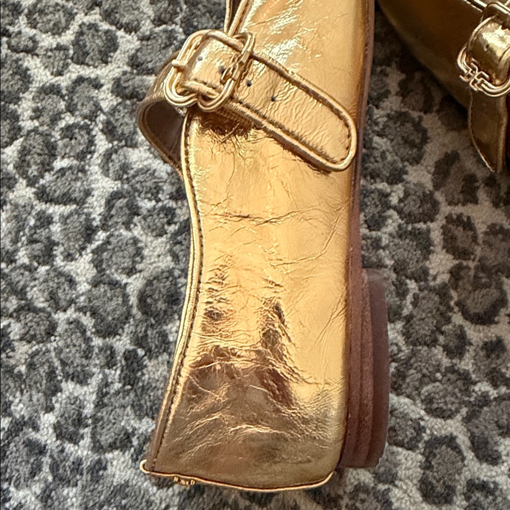 Sam Edelman Gold MICHAELA MARY JANE FLAT
Medallion Gold Leather womens size 9! - Picture 10 of 15